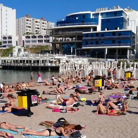 Lejlighed Stylish Archway Steps From Balluta Bay *
