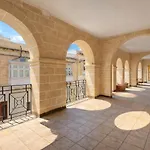 Apartmán Stylish Archway Steps From Balluta Bay