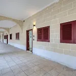 Apartmán Stylish Archway Steps From Balluta Bay Sliema