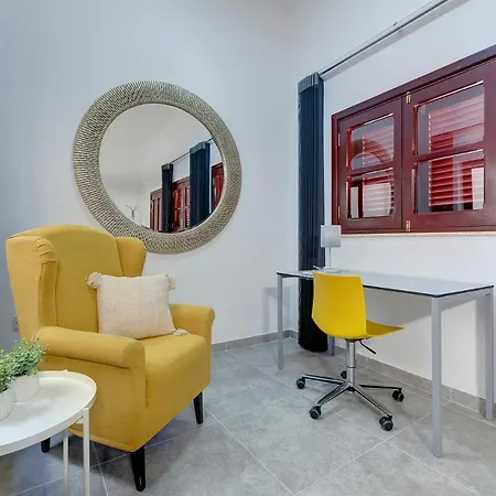 Stylish Archway Apartment Steps From Balluta Bay Σλιέμα