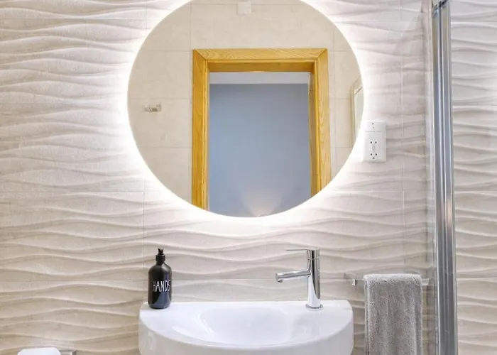 Apartamento Stylish Archway Steps From Balluta Bay Sliema